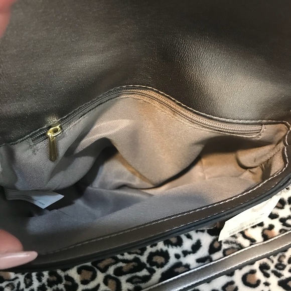 Purse - Picture 3 of 3